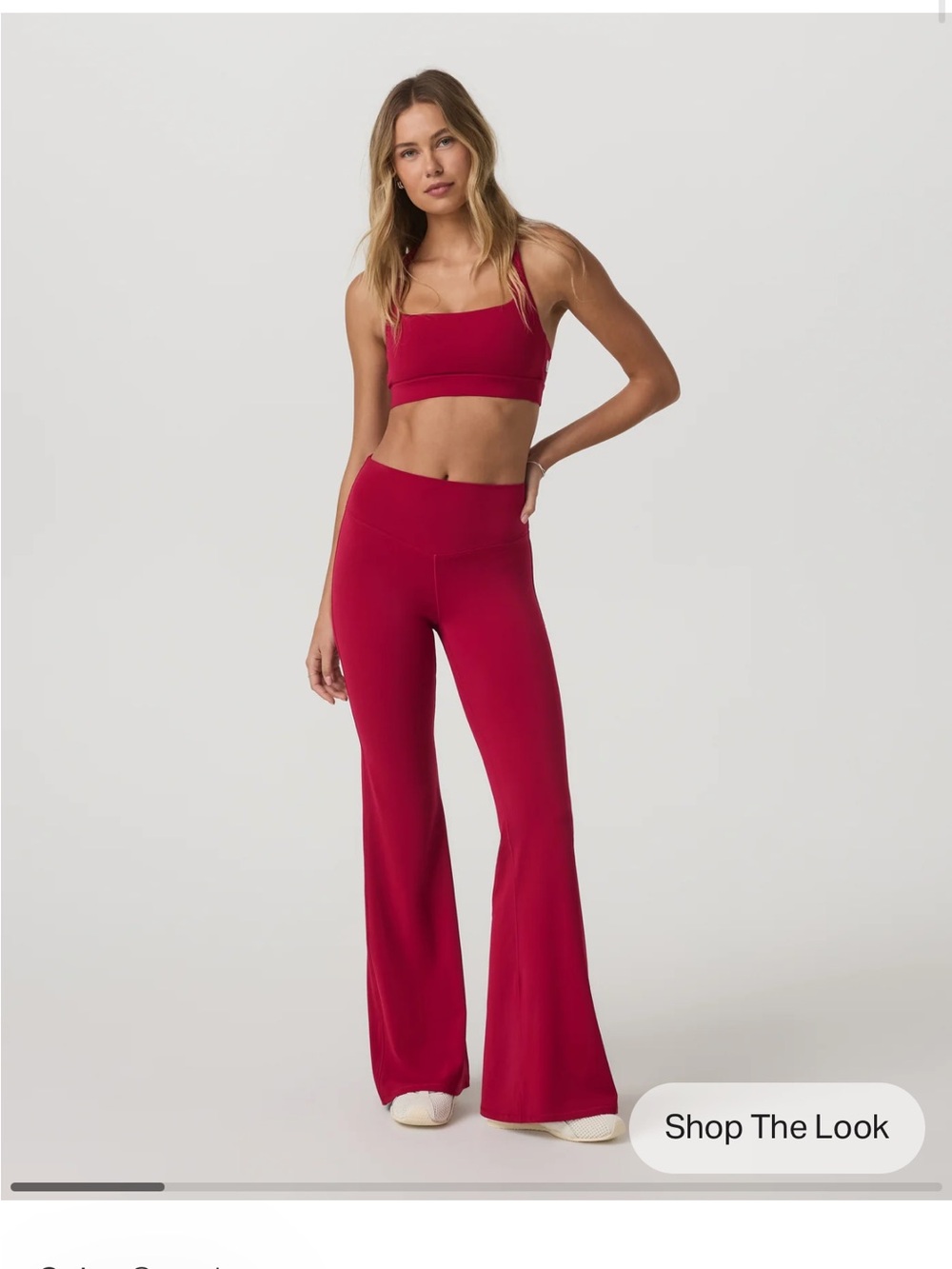 Vuori Strawberry Flare Leg Set
